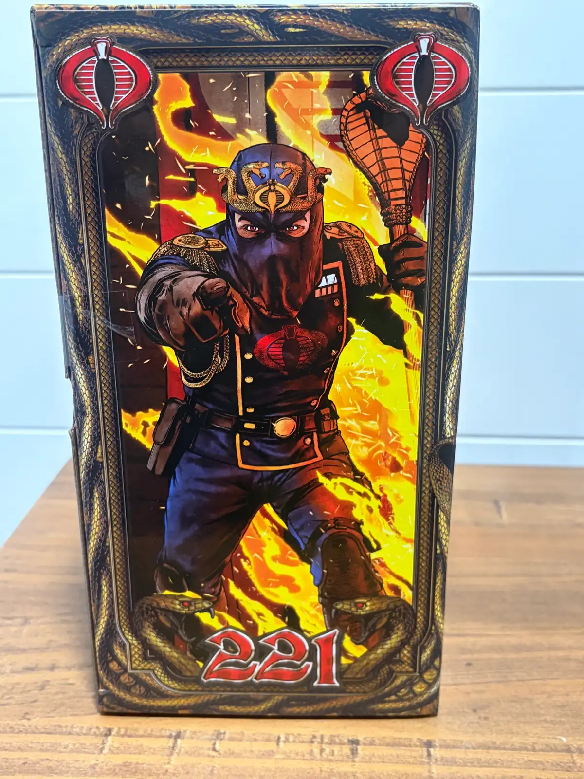 GI Joe Classified Series Cobra Commander with Throne Set IH 3