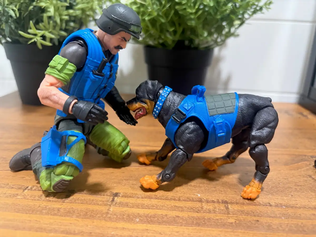GI Joe Classified Series Mad Marauders Footloose Mutt Junkyard IH 24