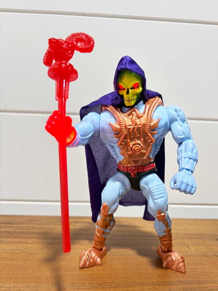 Laser-Light-Skeletor-MOTU-Origins-Mattel-Creations-Exclusive-IH-10a