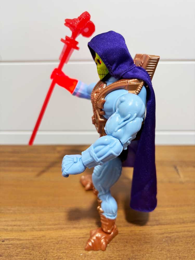 Laser-Light-Skeletor-MOTU-Origins-Mattel-Creations-Exclusive-IH-7a
