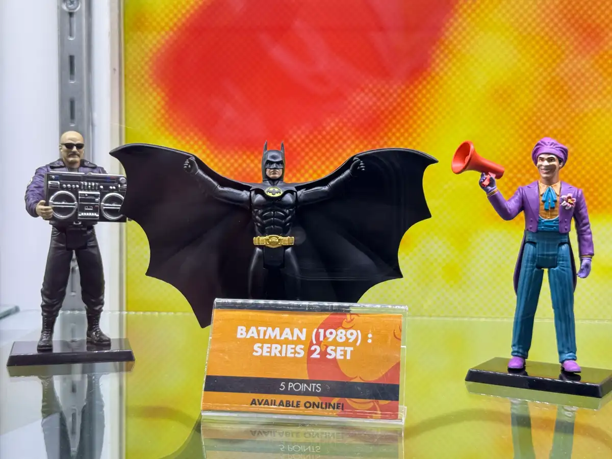Mezco Batman and Joker NYCC 2026 Booth Images 10