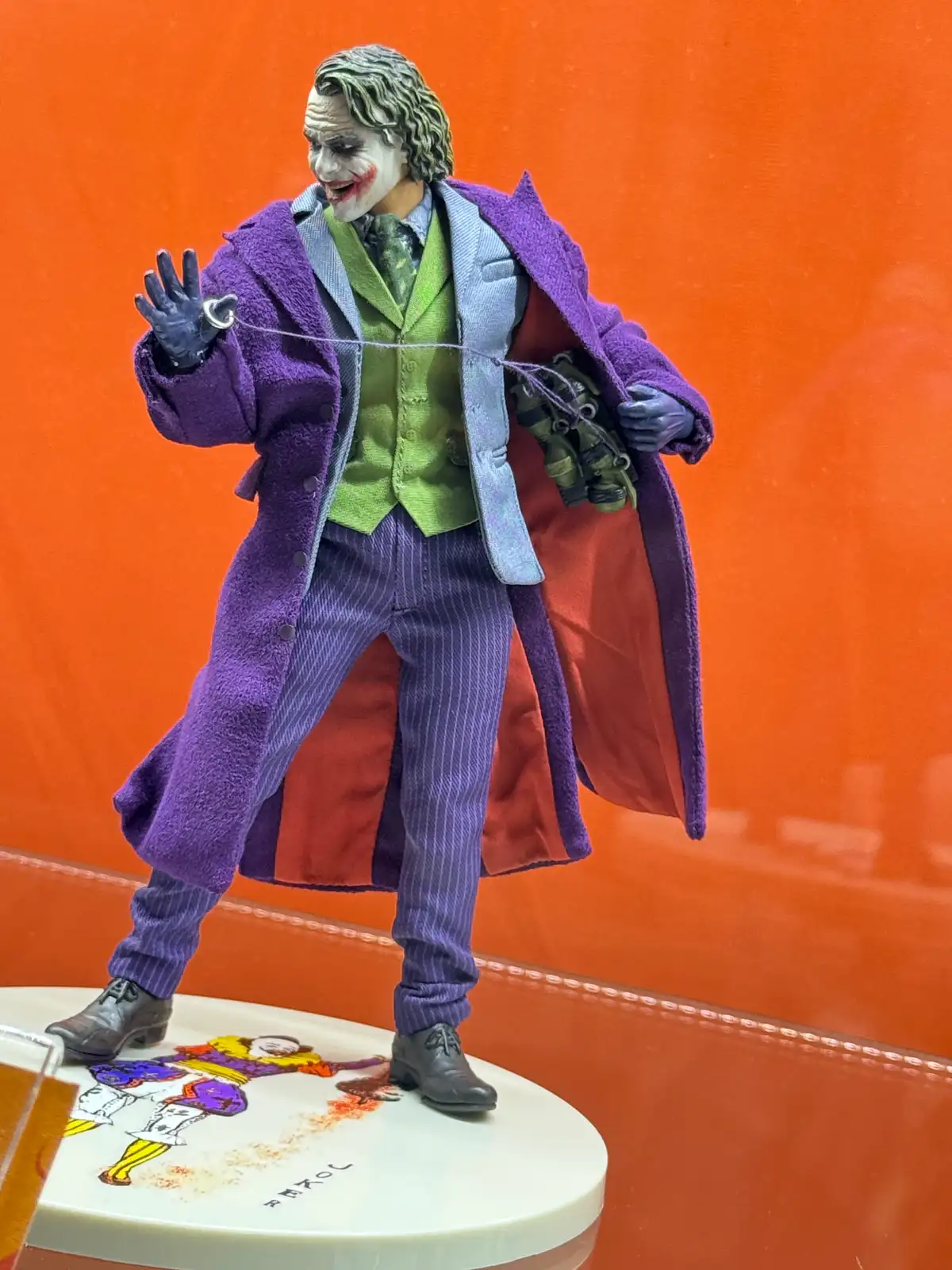 Mezco Batman and Joker NYCC 2026 Booth Images 5