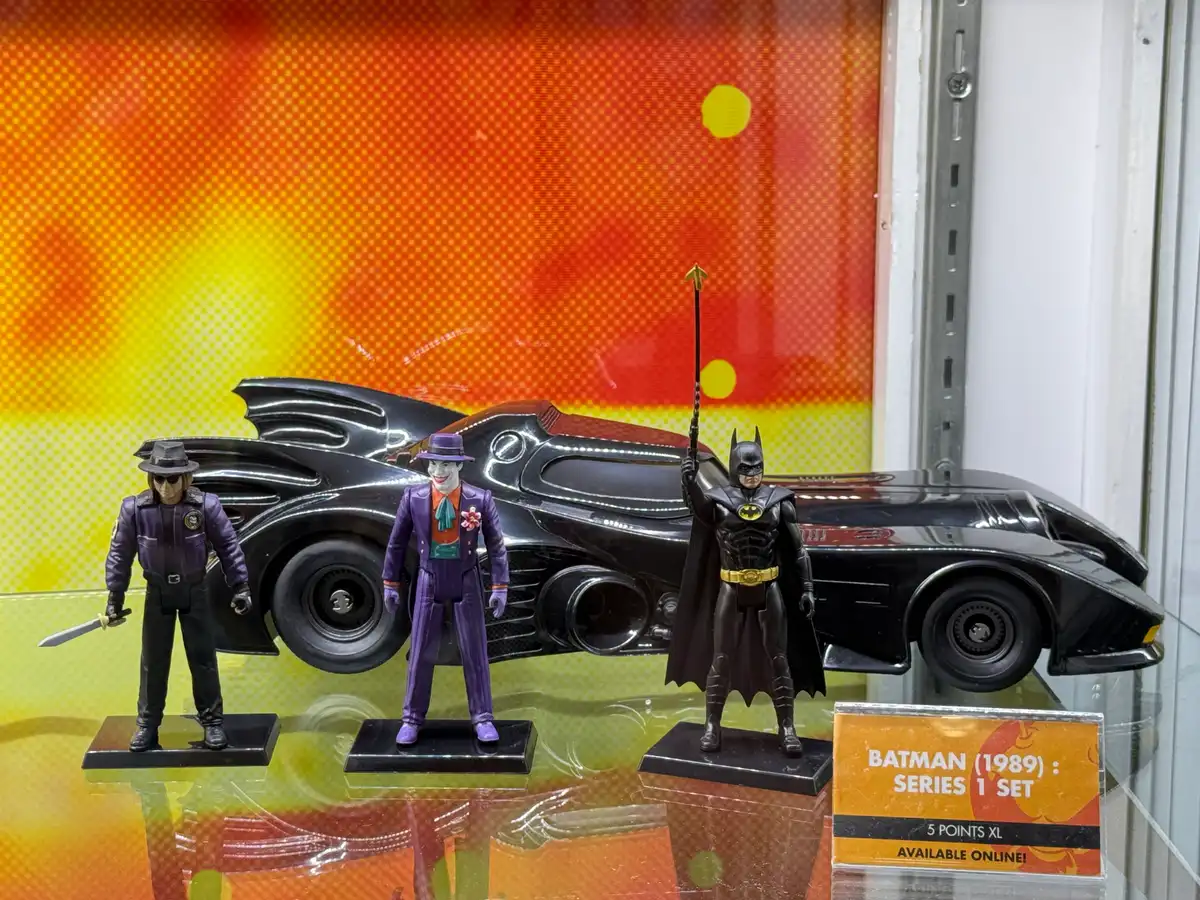 Mezco Batman and Joker NYCC 2026 Booth Images 8