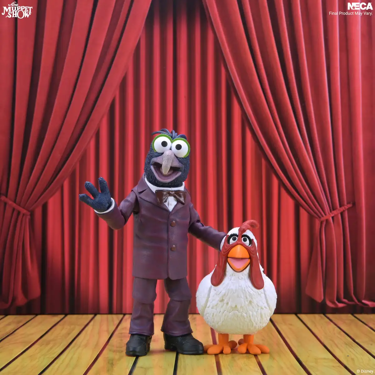 NECA The Muppets Ultimate Gonzo with Camilla 2
