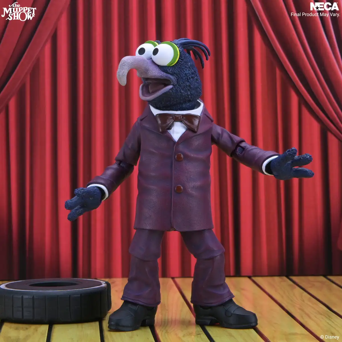 NECA The Muppets Ultimate Gonzo with Camilla 6