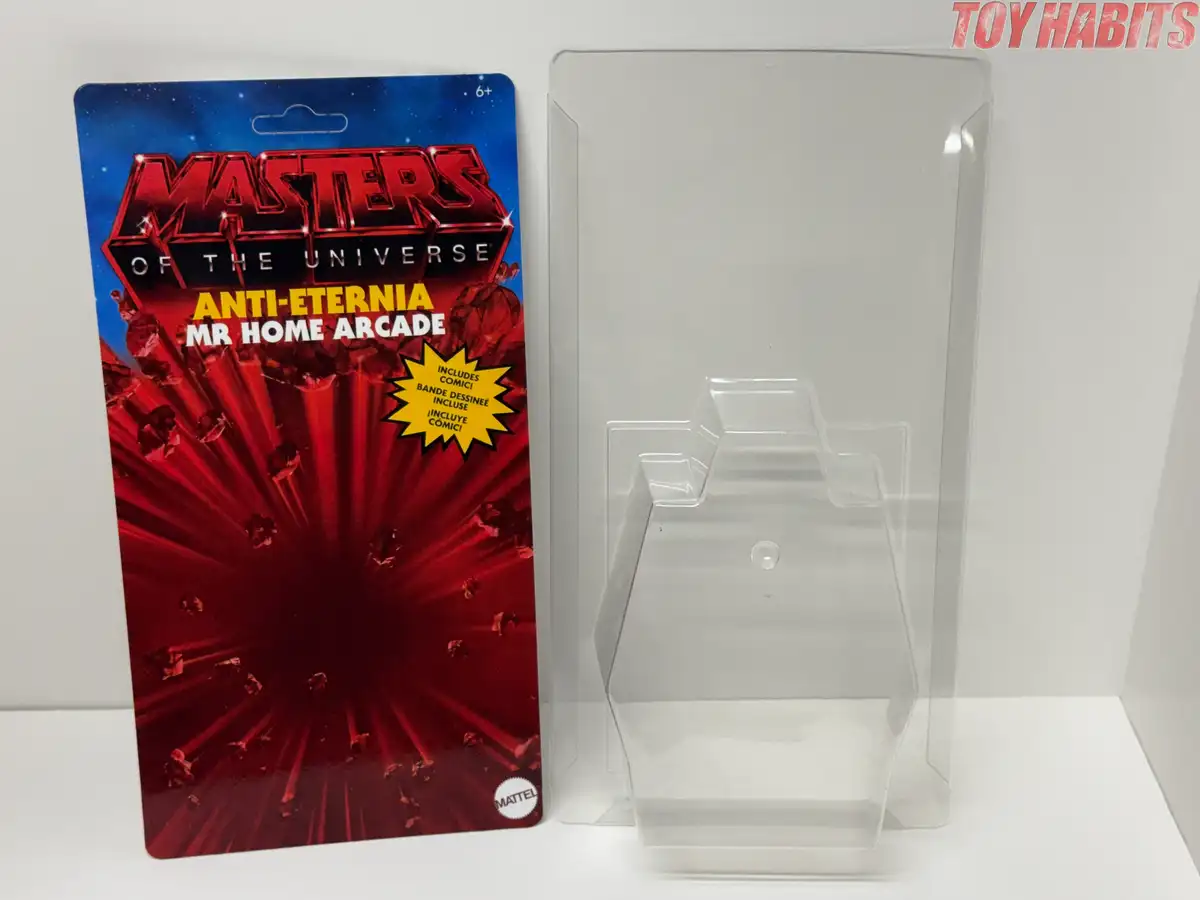 The printed card and separate clear plastic sleeve demonstrate the packaging's reusable construction.