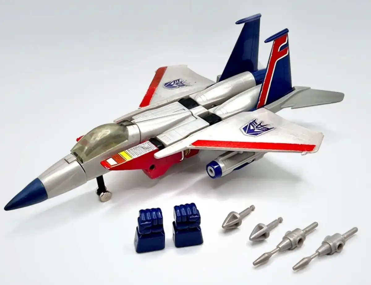 Original Generation 1 Transformers starscream f-15 jet and accessories